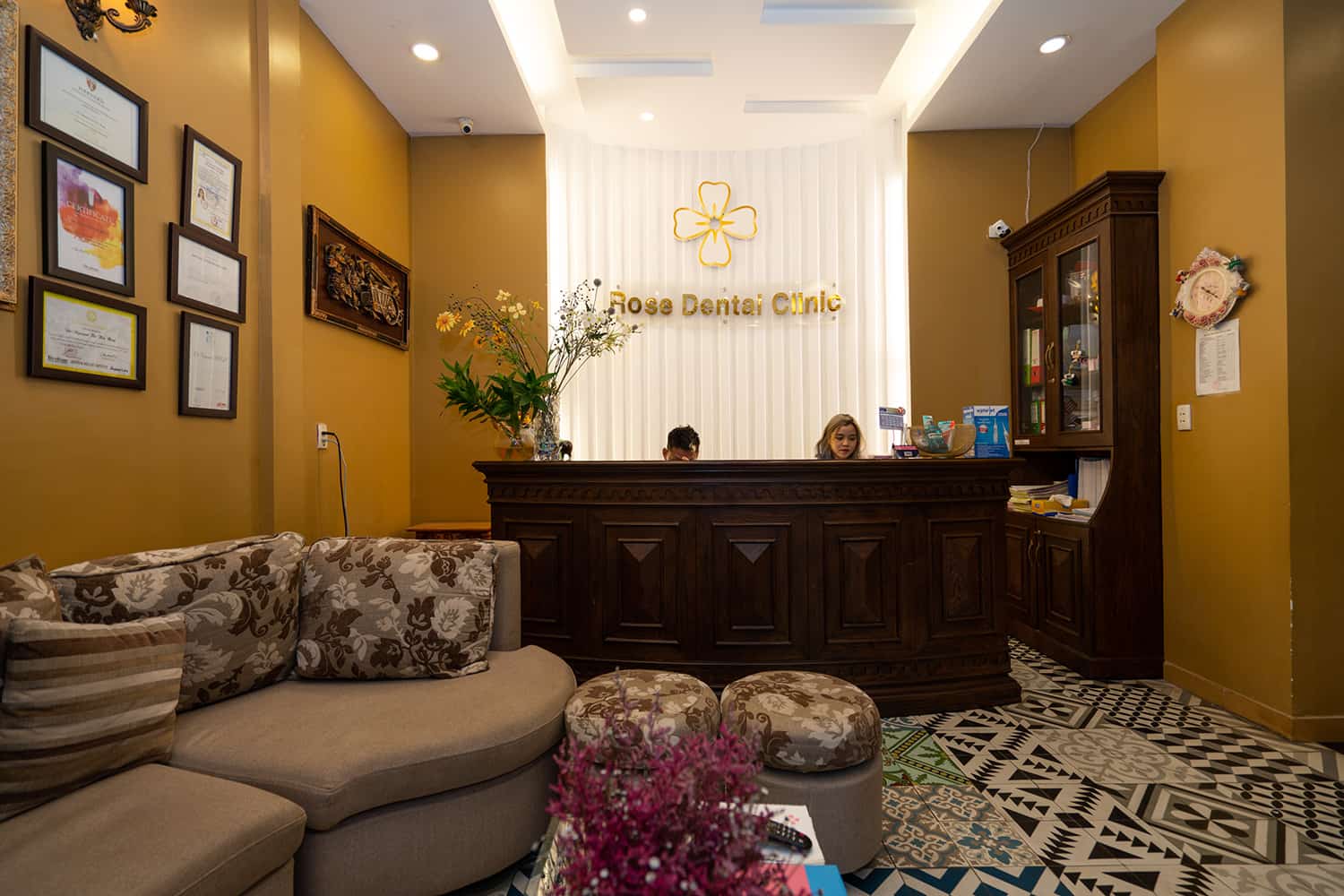 Hình: nha khoa Hoa Hồng Phương Đông implant